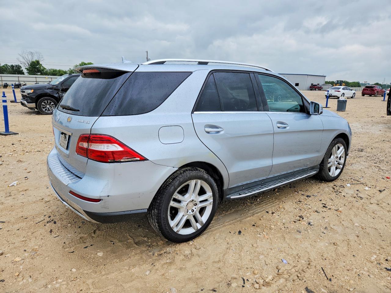 2014 Mercedes-Benz Ml 350 Bluetec - Image 3