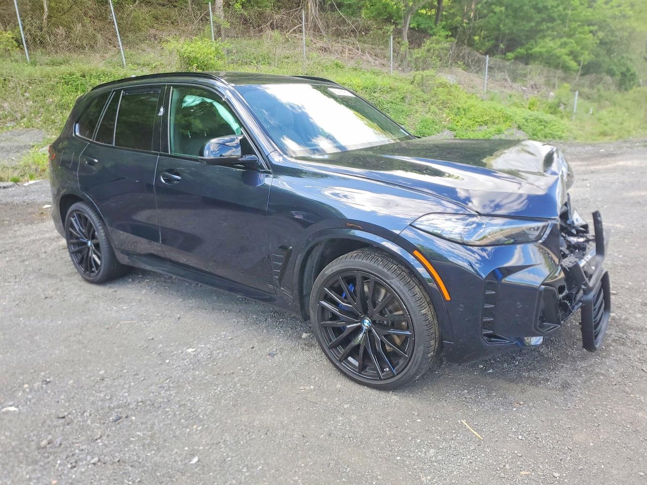 2025 BMW X5 M60I - Фото 4