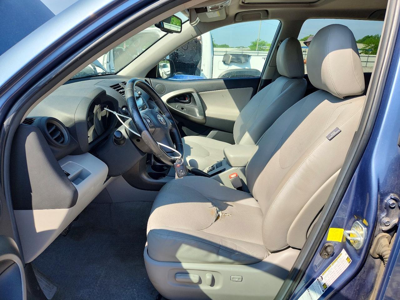 2011 Toyota Rav4 Limited - Фото 7