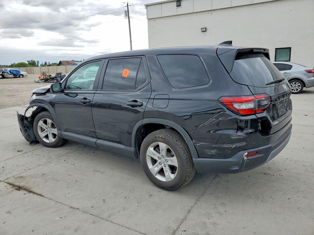 2023 Honda Pilot Lx - Image 2