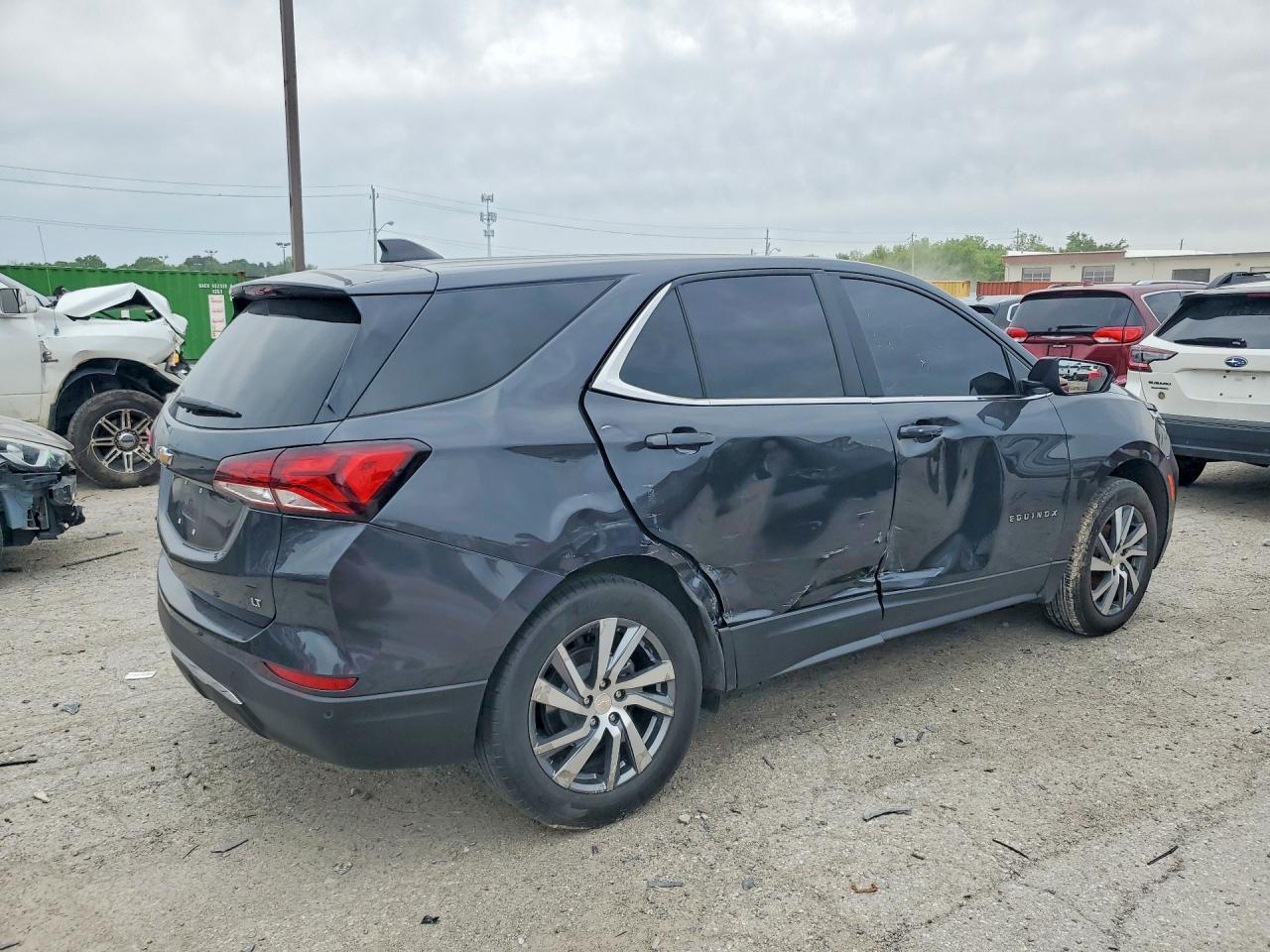 2023 Chevrolet Equinox Lt - Image 3