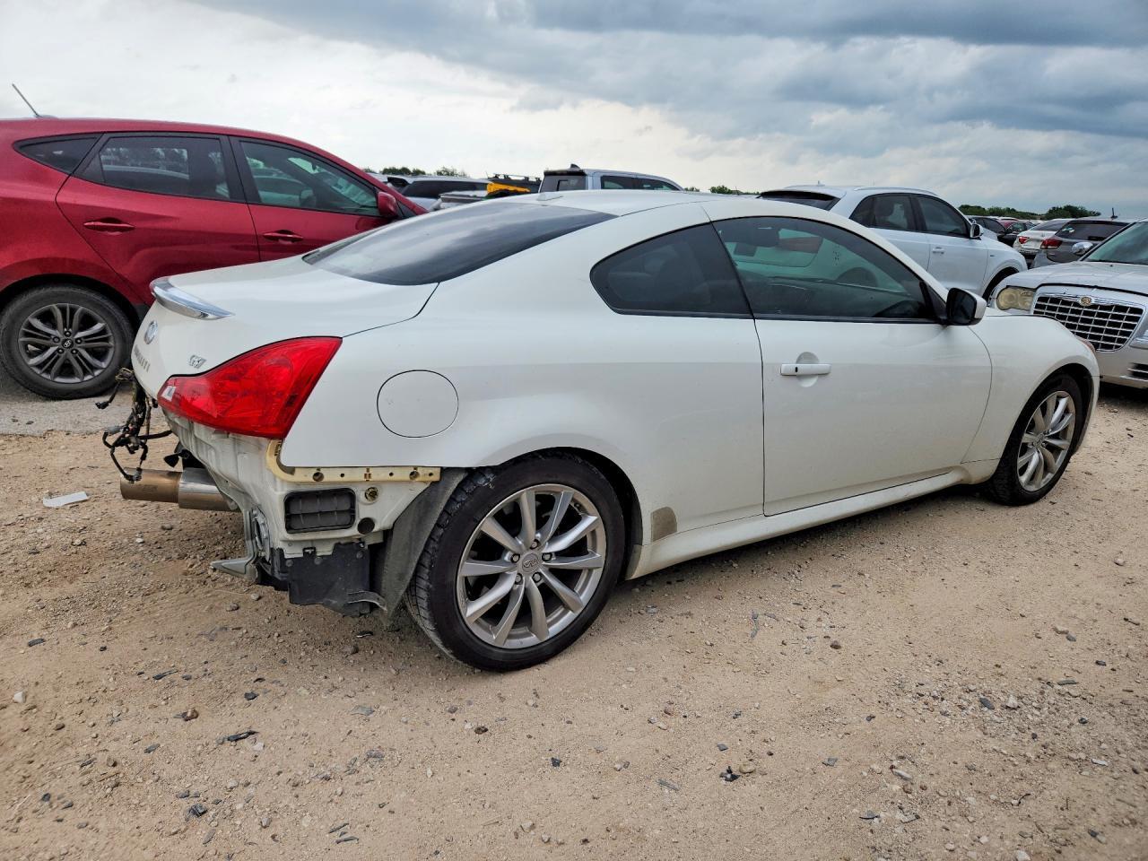 2011 Infiniti G37 Coupe Base - Фото 3