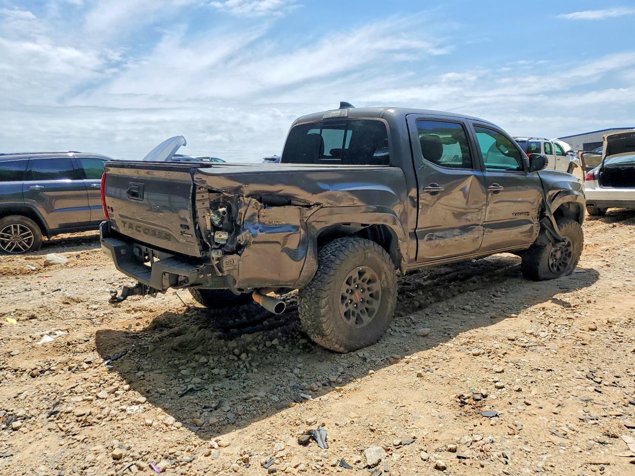 2021 Toyota Tacoma Sr5 V6 - Фото 3