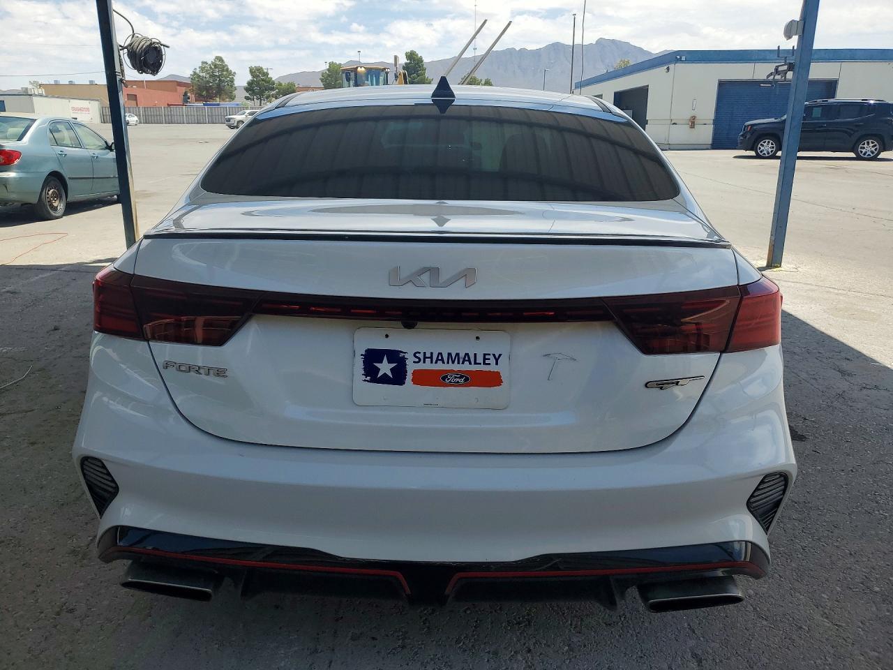 2022 Kia Forte - Фото 6