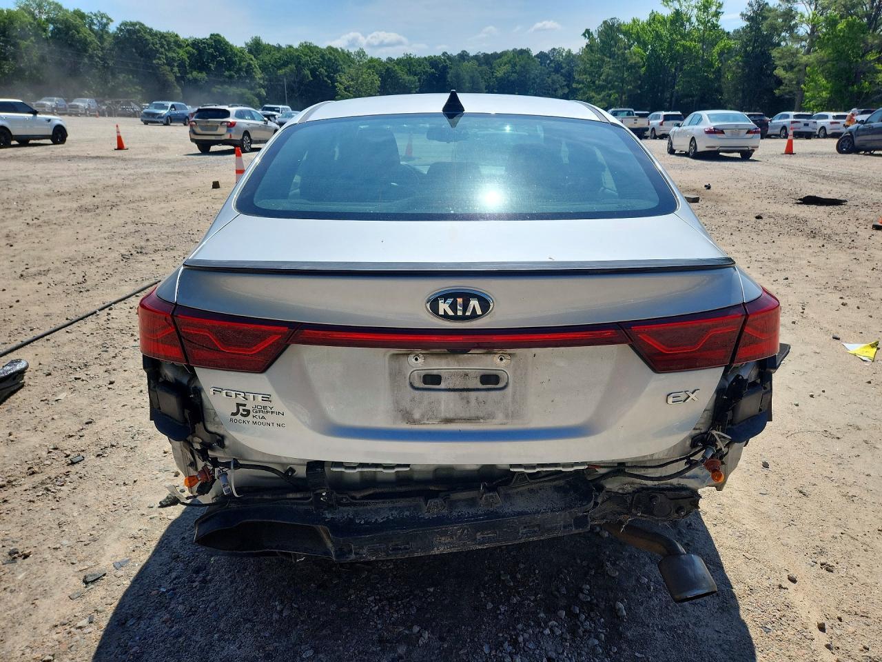 2020 Kia Forte Ex - Image 6