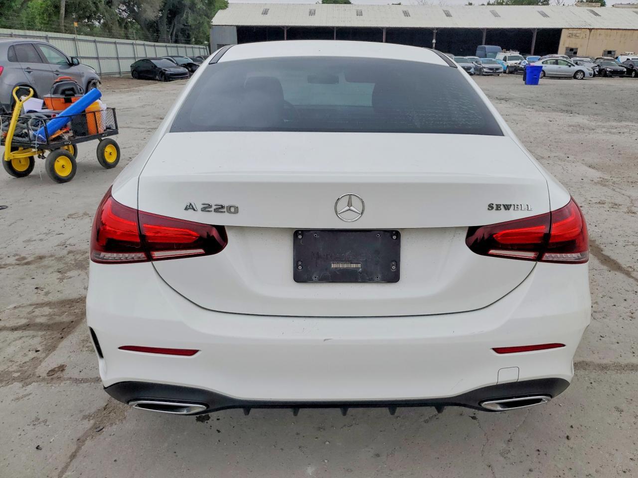 2022 Mercedes-Benz A 220 - Image 6