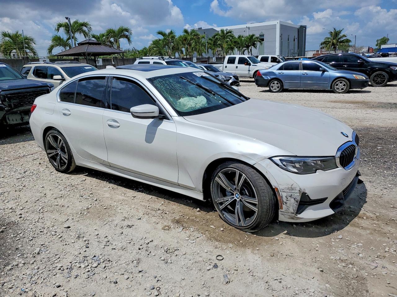 2019 BMW 330I - Image 4