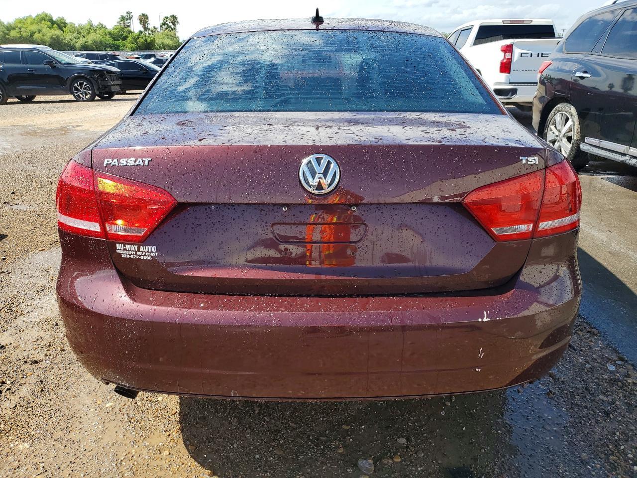 2014 Volkswagen Passat S - Image 6