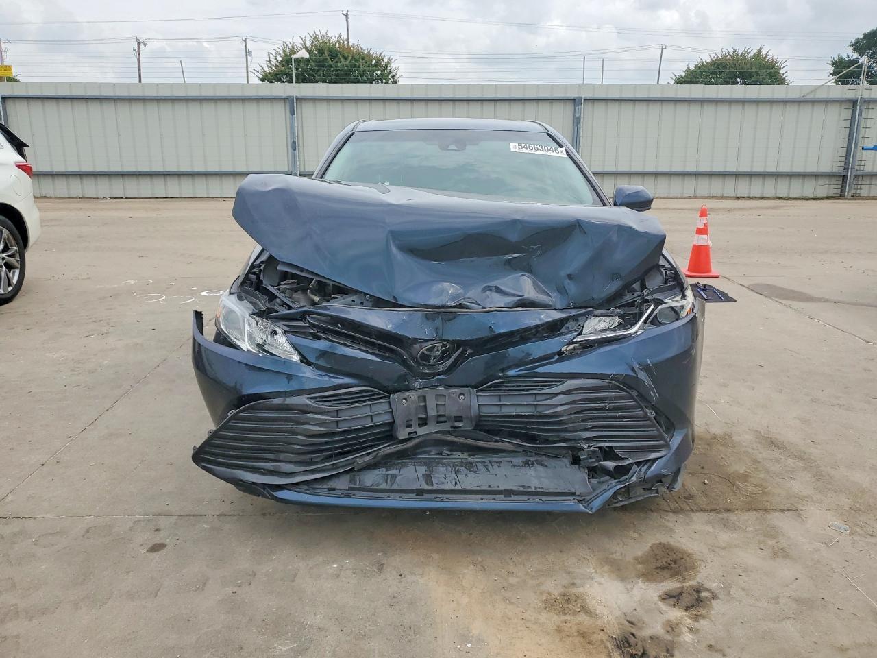 2020 Toyota Camry Le - Image 5
