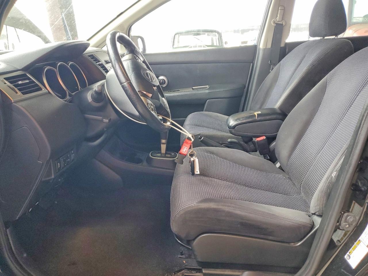 2012 Nissan Versa - Фото 7