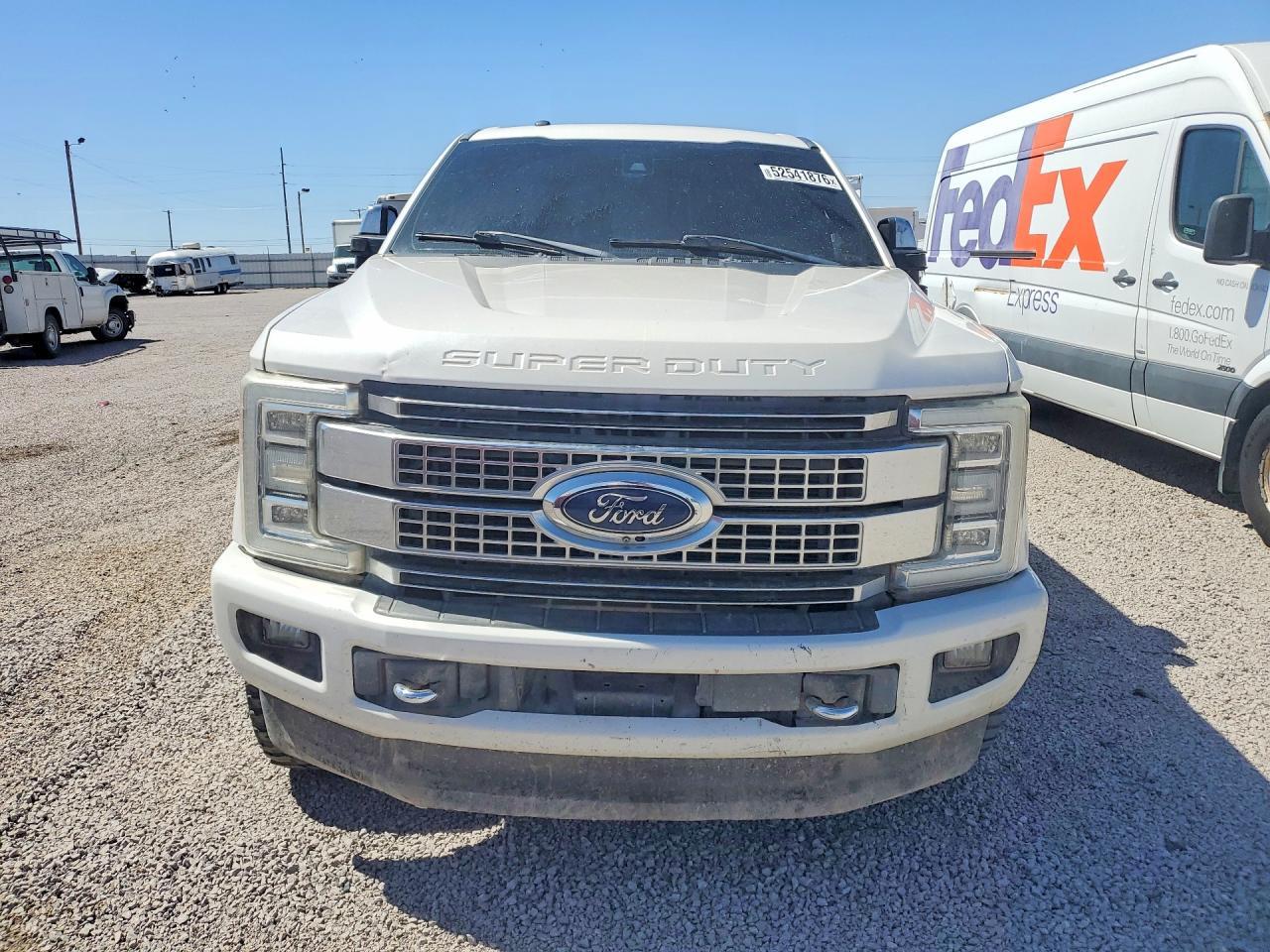 2017 Ford F350 - Image 5