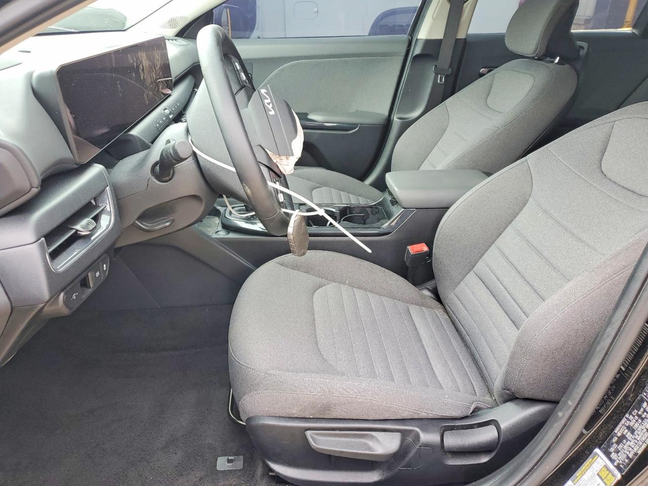 2025 Kia K4 Ex - Image 7