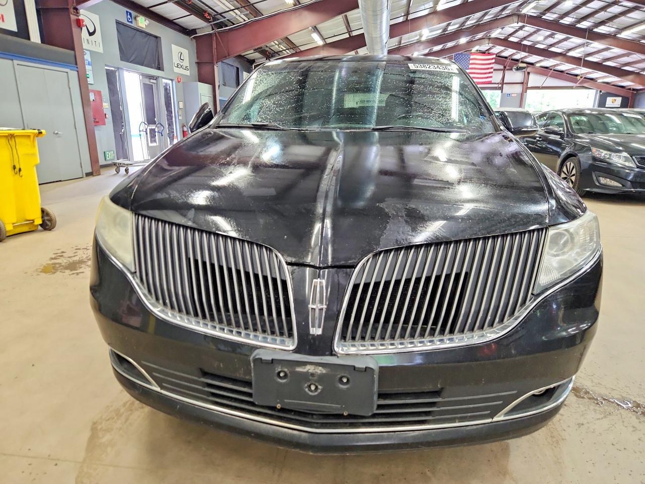 2014 Lincoln Mkt - Image 5