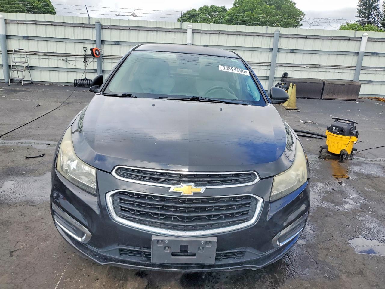 2015 Chevrolet Cruze Ls - Image 5