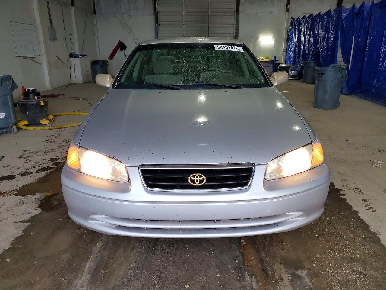 2000 Toyota Camry Le V6 - Фото 5