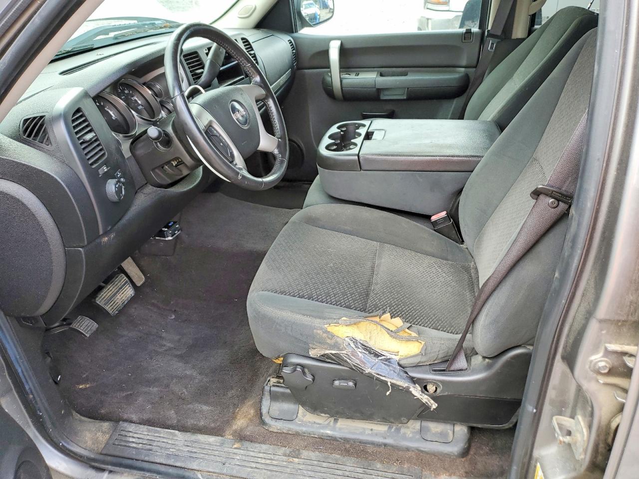 2008 GMC Sierra K1500 - Image 7
