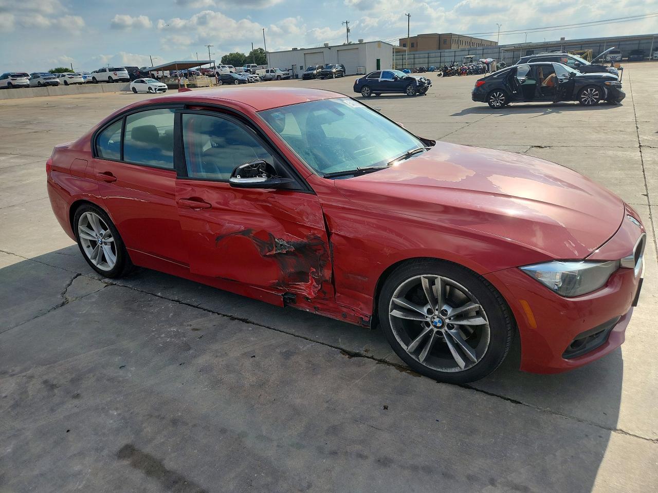 2016 BMW 320 I - Image 4