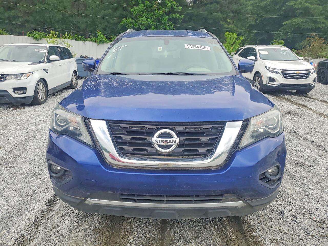 2018 Nissan Pathfinder S - Image 5