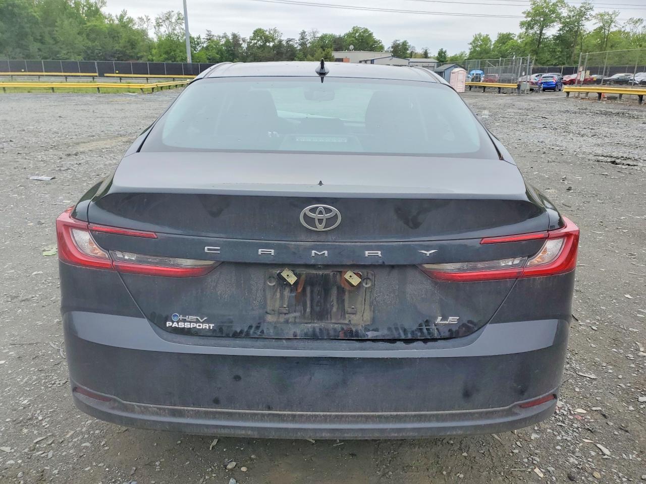 2025 Toyota Camry Le - Фото 6