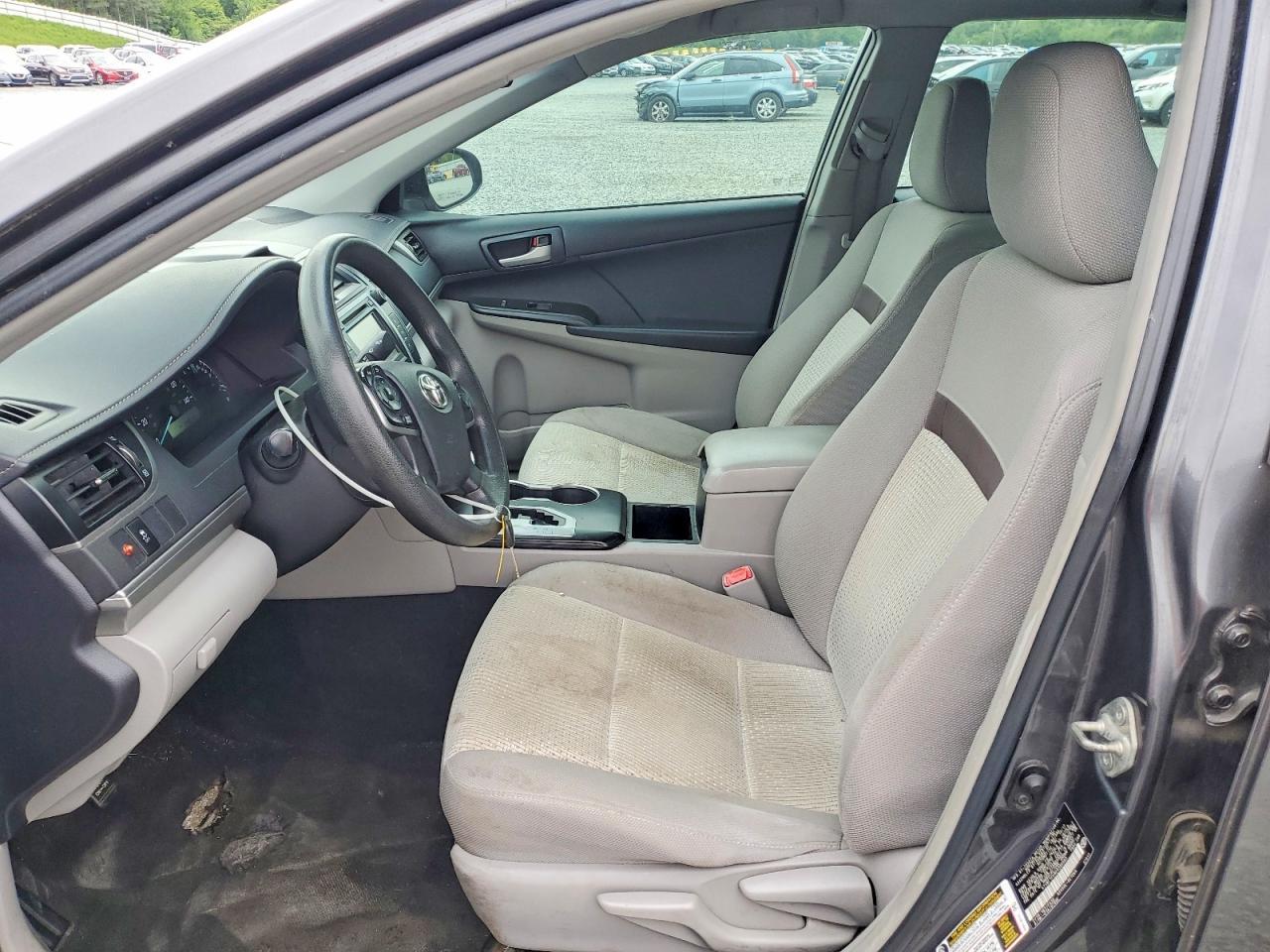 2014 Toyota Camry L - Фото 7