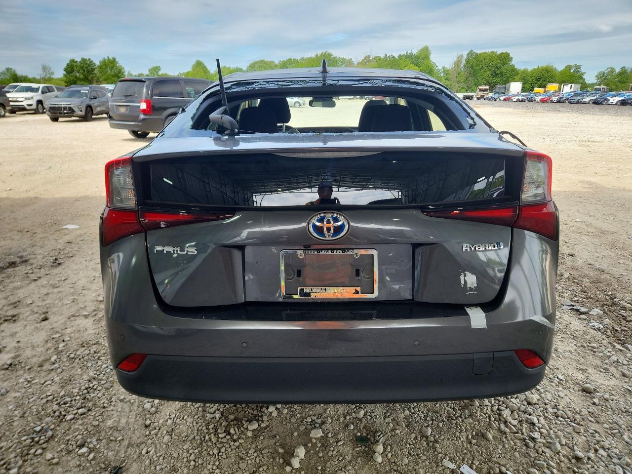 2019 Toyota Prius Le - Image 6