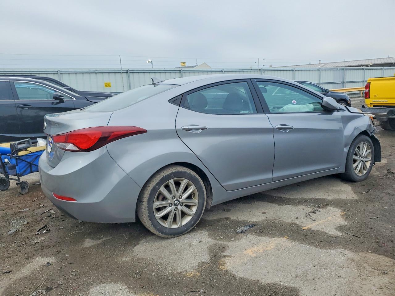2014 Hyundai Elantra Se - Фото 3