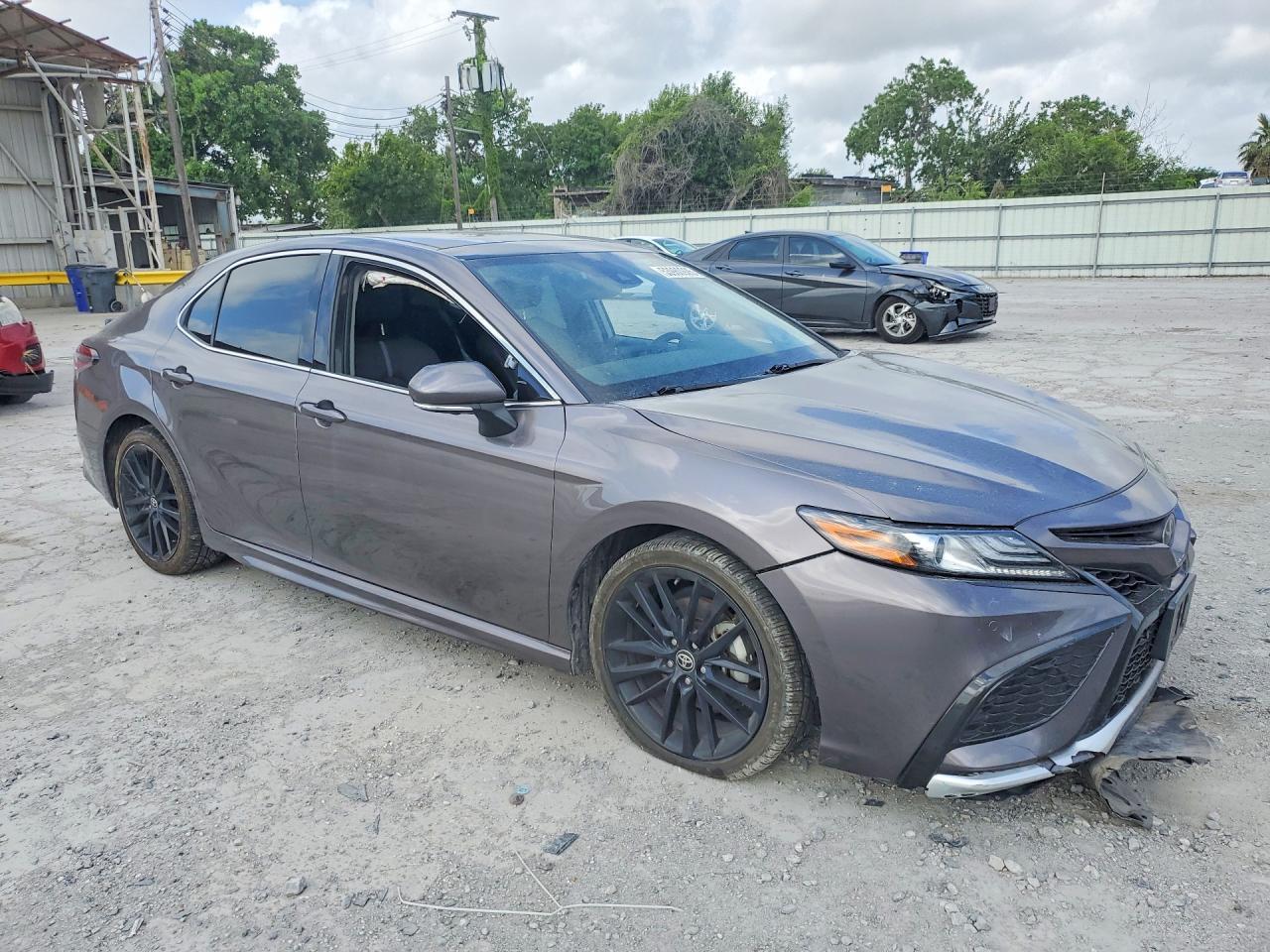 2024 Toyota Camry Xse V6 - Фото 4