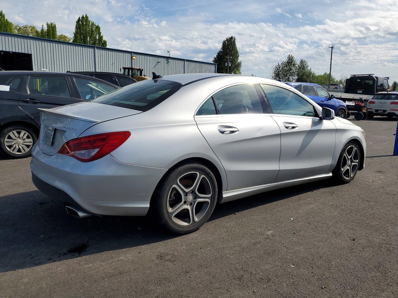 2014 Mercedes-Benz Cla 250 4Matic - Image 3