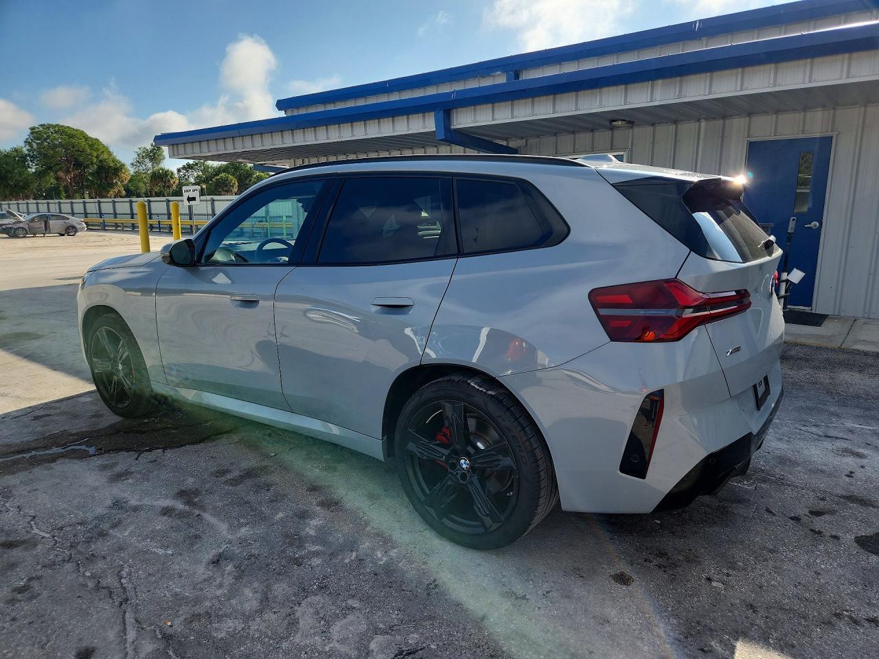 2025 BMW X3 30 xDrive - Фото 2
