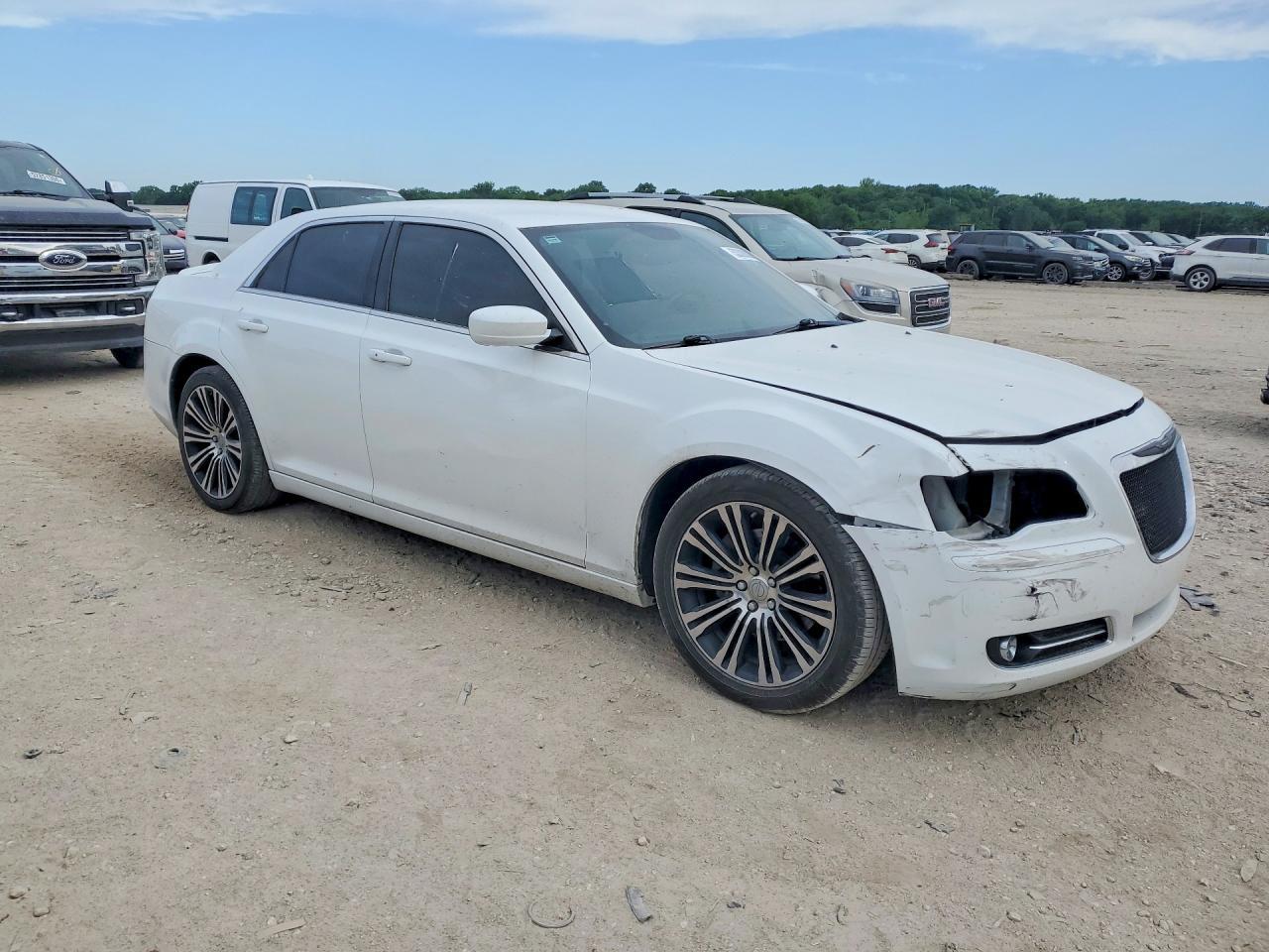 2013 Chrysler 300 S - Фото 4