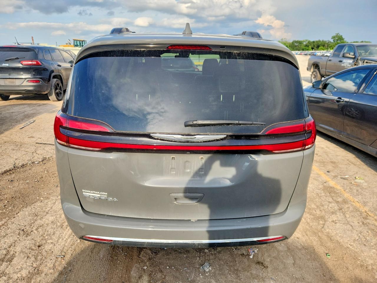 2022 Chrysler Pacifica Touring L - Фото 6