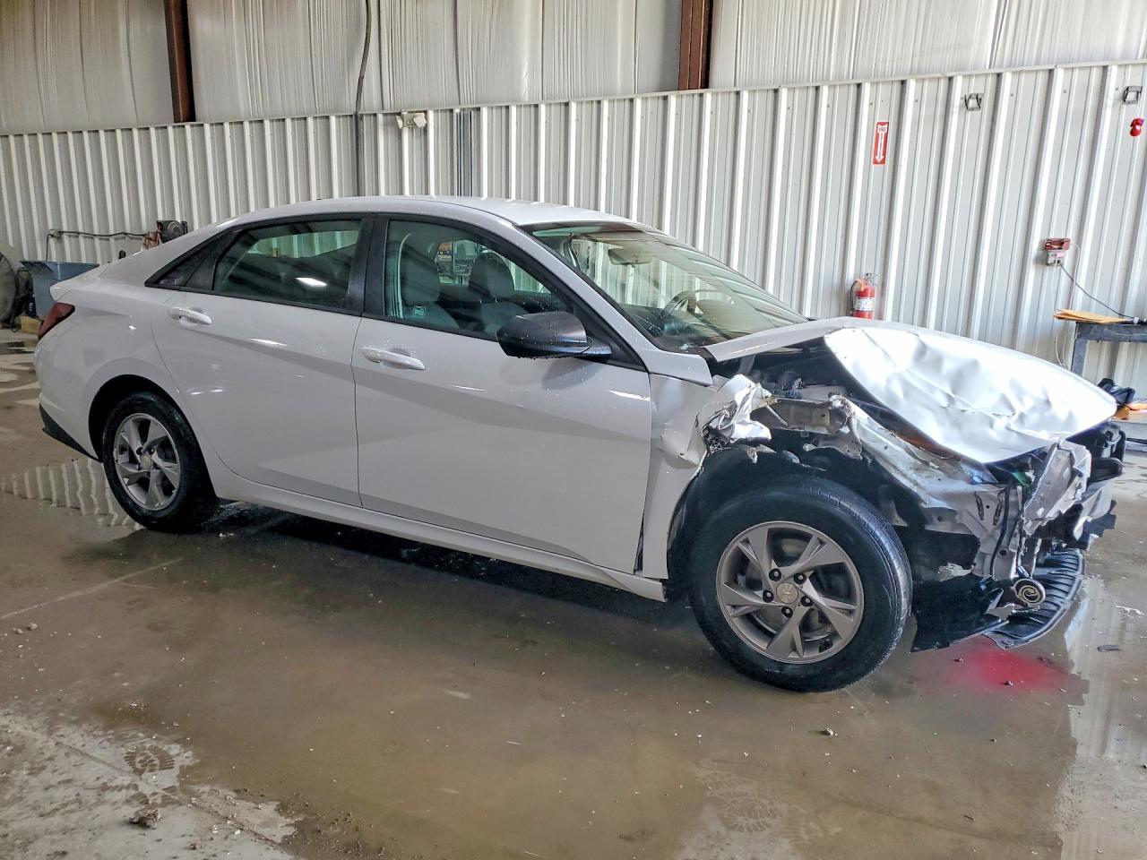 2021 Hyundai Elantra Se - Фото 4
