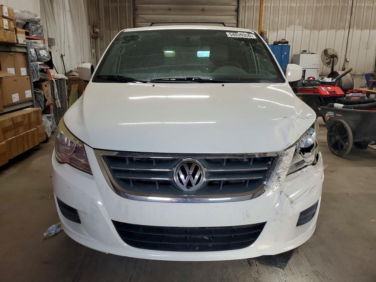 2011 Volkswagen Routan Sel - Фото 5