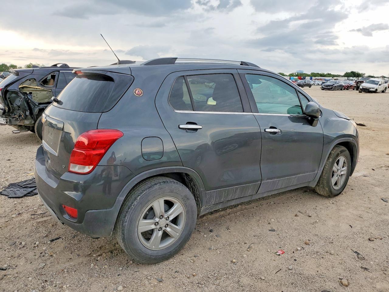 2018 Chevrolet Trax 1Lt - Image 3