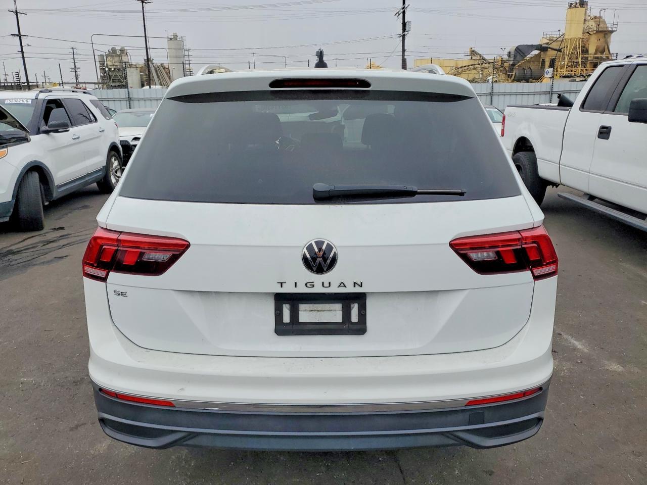 2022 Volkswagen Tiguan - Фото 6