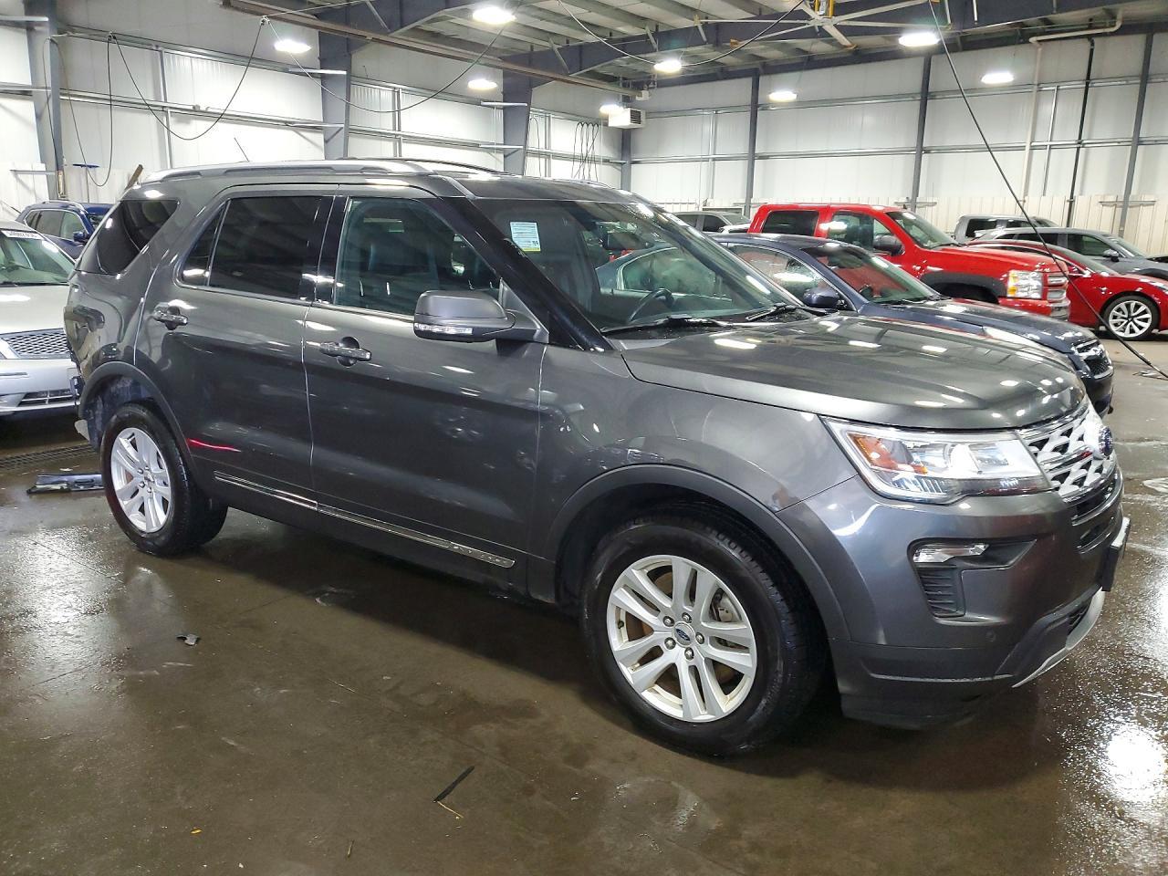 2019 Ford Explorer Xlt - Image 4