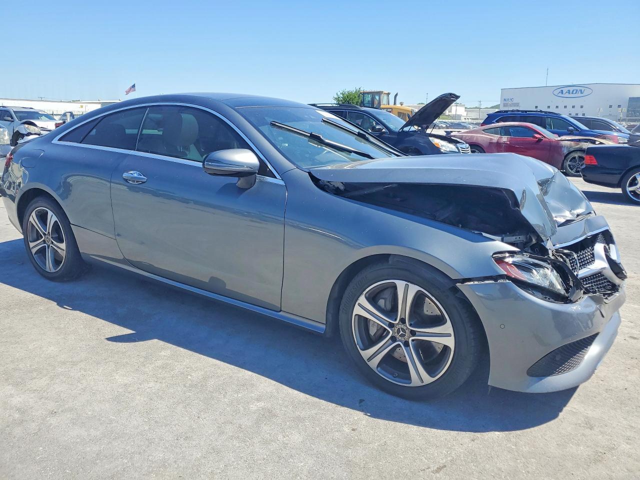 2018 Mercedes-Benz E 400 4Matic - Фото 4