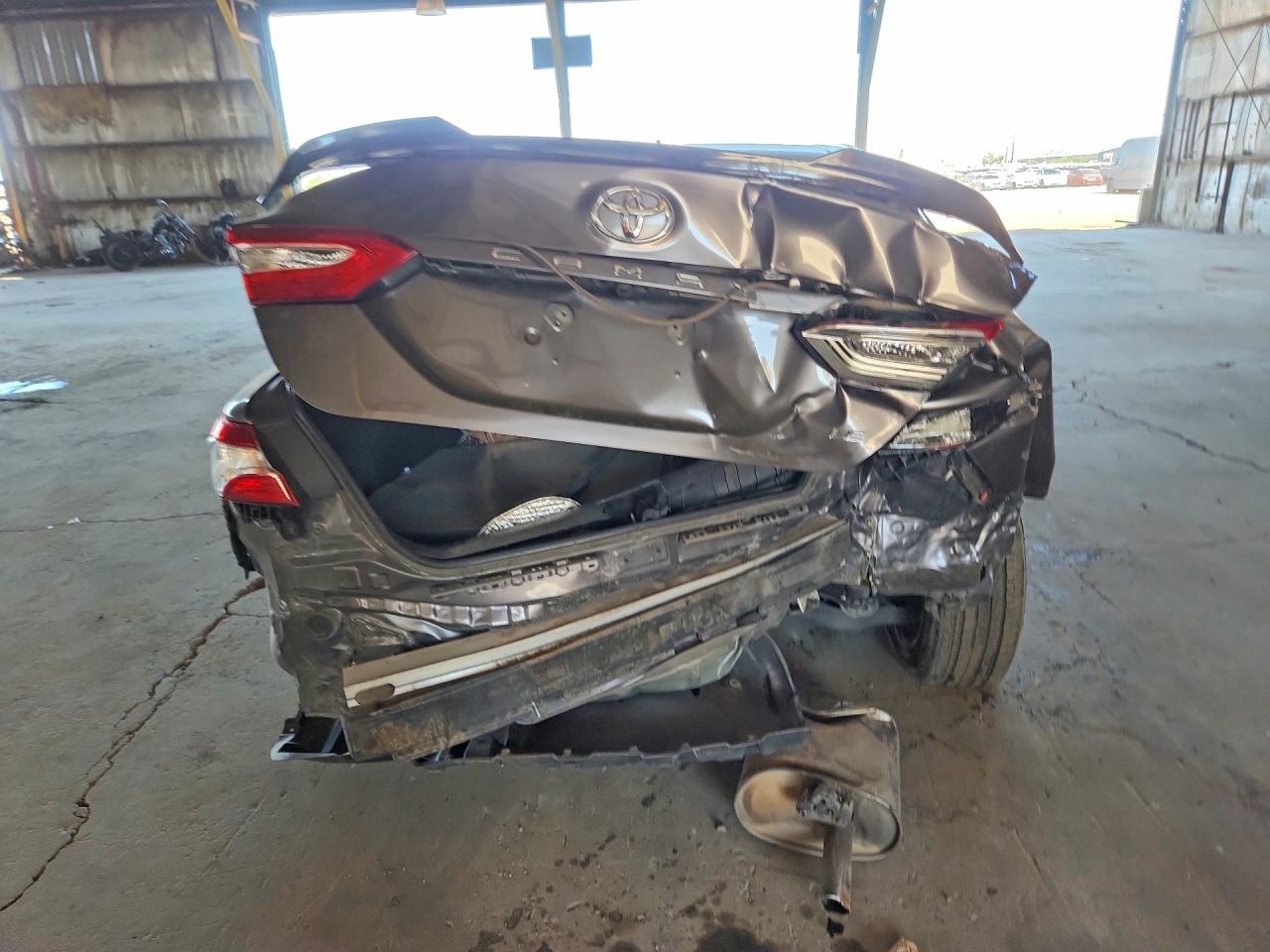 2019 Toyota Camry Le - Фото 6