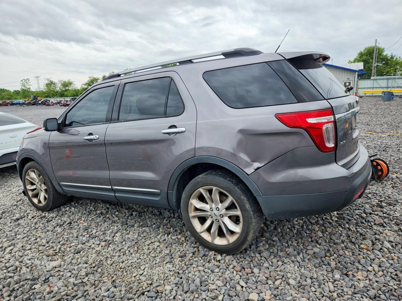 2013 Ford Explorer Xlt - Фото 2