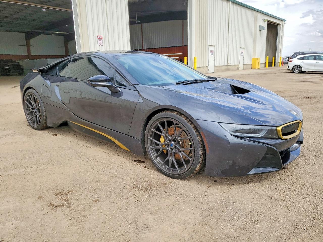 2016 BMW I8 - Фото 4