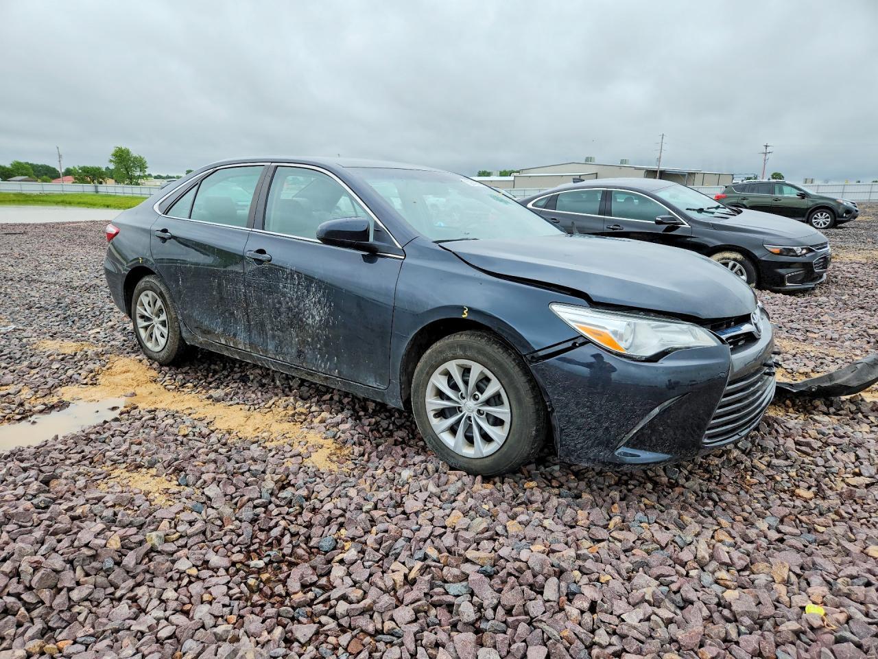 2016 Toyota Camry /Le/ - Фото 4