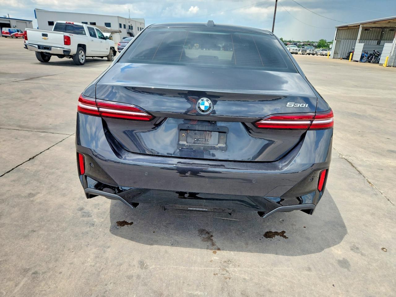2025 BMW 530 I - Фото 6
