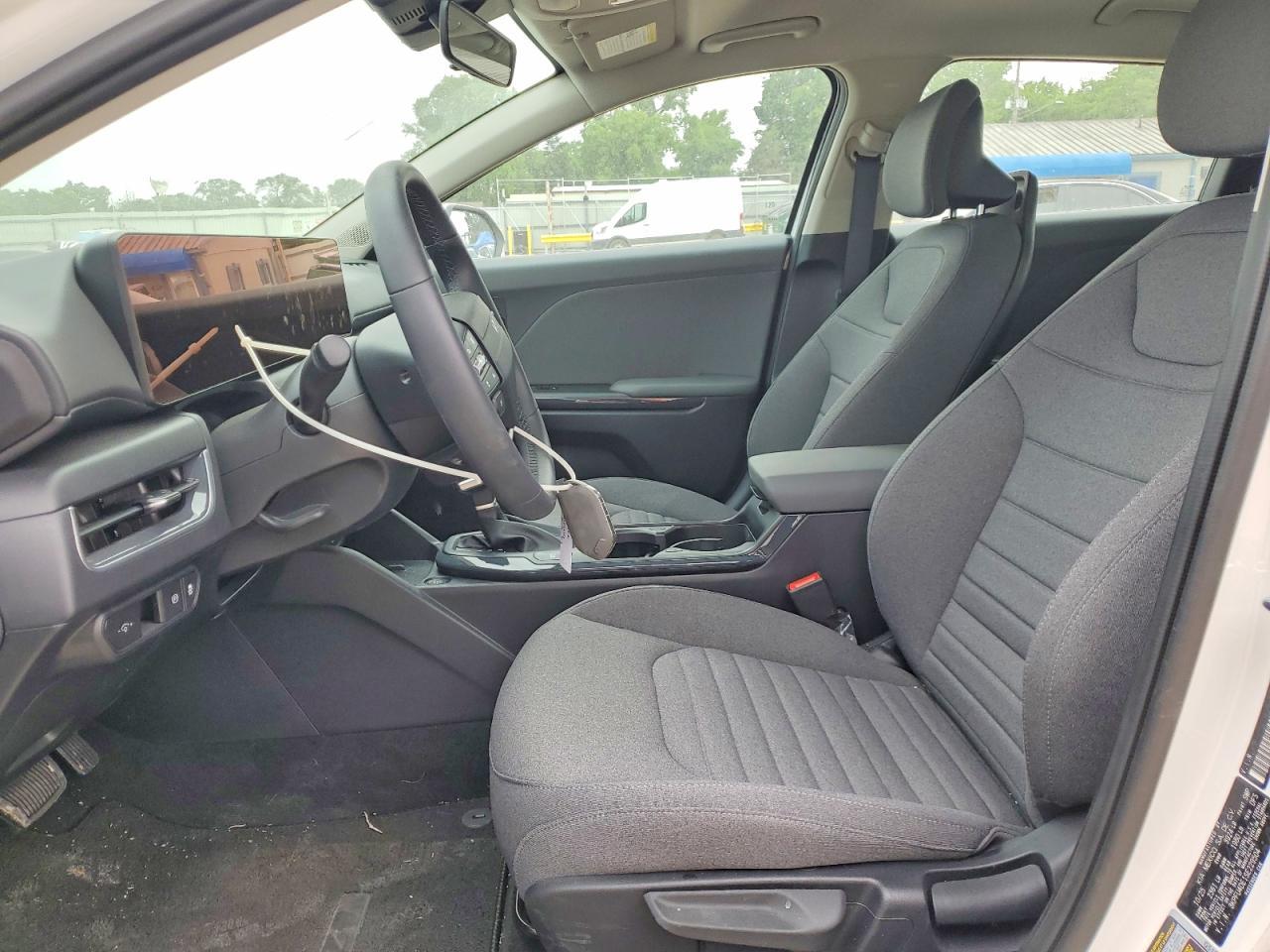 2025 Kia K4 Ex - Image 7