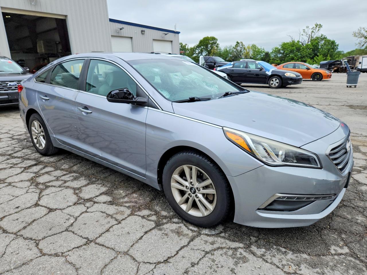 2015 Hyundai Sonata - Image 4