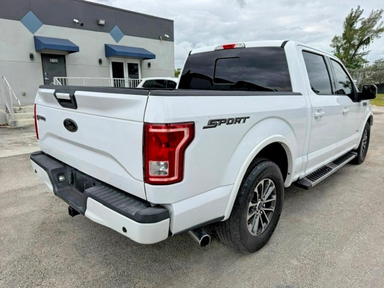 2016 Ford F150 Supercrew - Image 3
