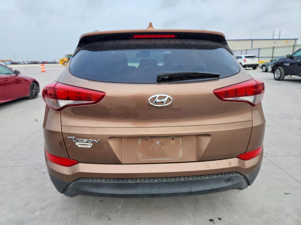 2017 Hyundai Tucson Limited - Image 6
