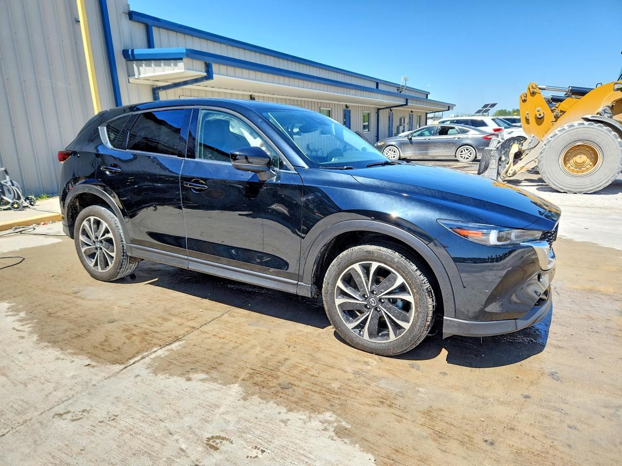 2023 Mazda Cx-5 Premium - Image 4