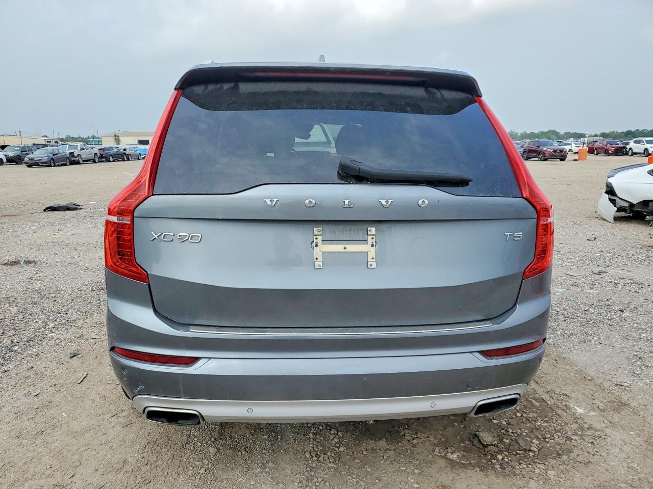 2020 Volvo Xc90 T5 Momentum - Image 6