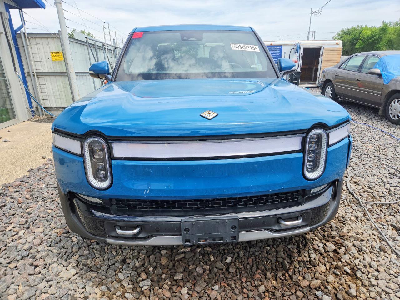 2023 Rivian R1T Adventure - Фото 5
