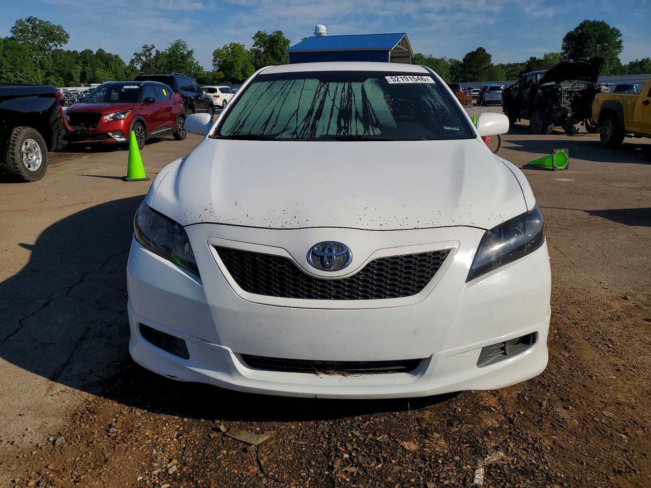 2009 Toyota Camry Se - Image 5